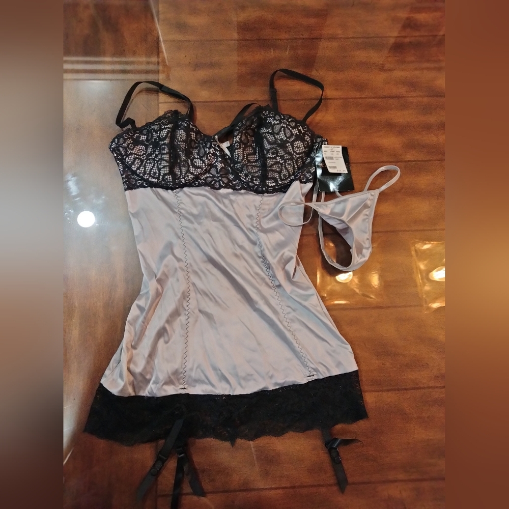Frederick’s of Hollywood Satin & Lace Lingerie Set–Seductive Elegance in Gray